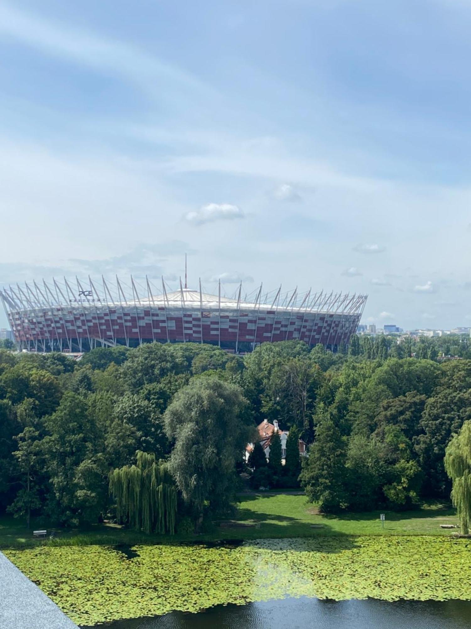 Dedek Park - Historyczny Dworek W Pieknym Parku Skaryszewskim Obok Stadionu Narodowego Warschau Exterior foto